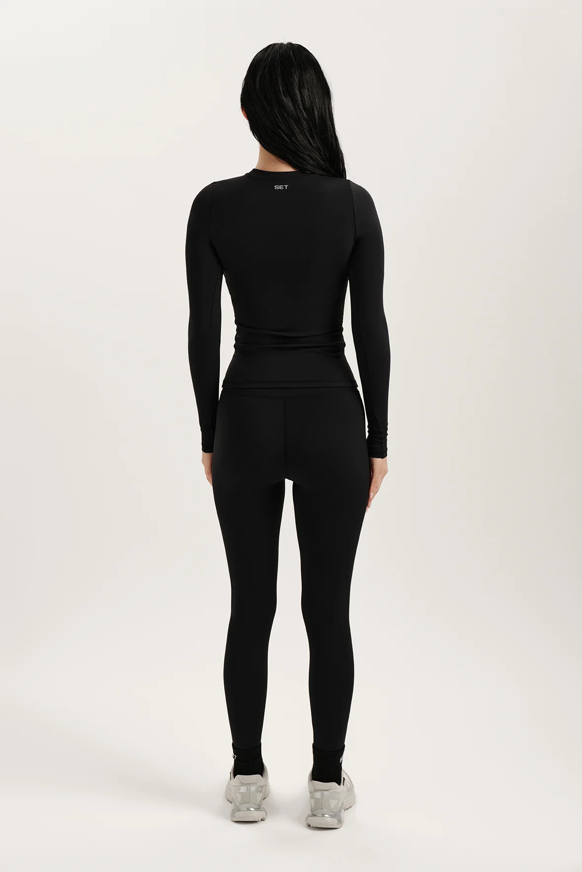 BREATHE LONG SLEEVE - ONYX - Image 4