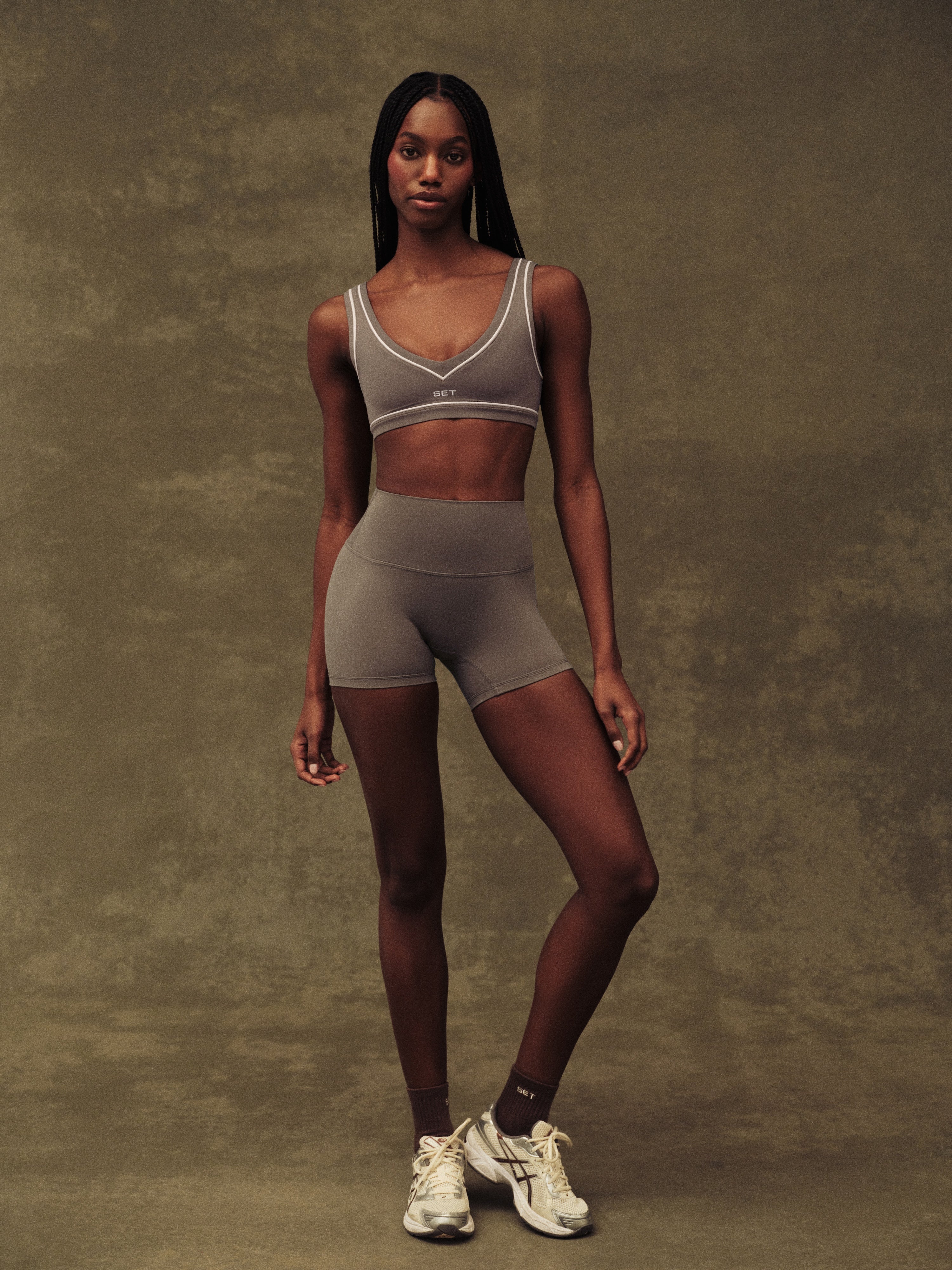 BREATHE SHORTS - GRAIN