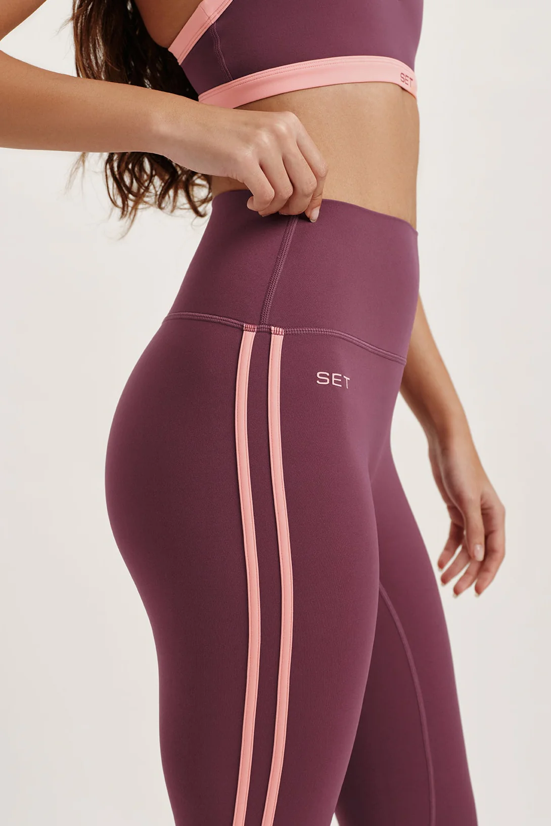 BREATHE STRIKE LEGGINGS - ROSEBUD - Image 5