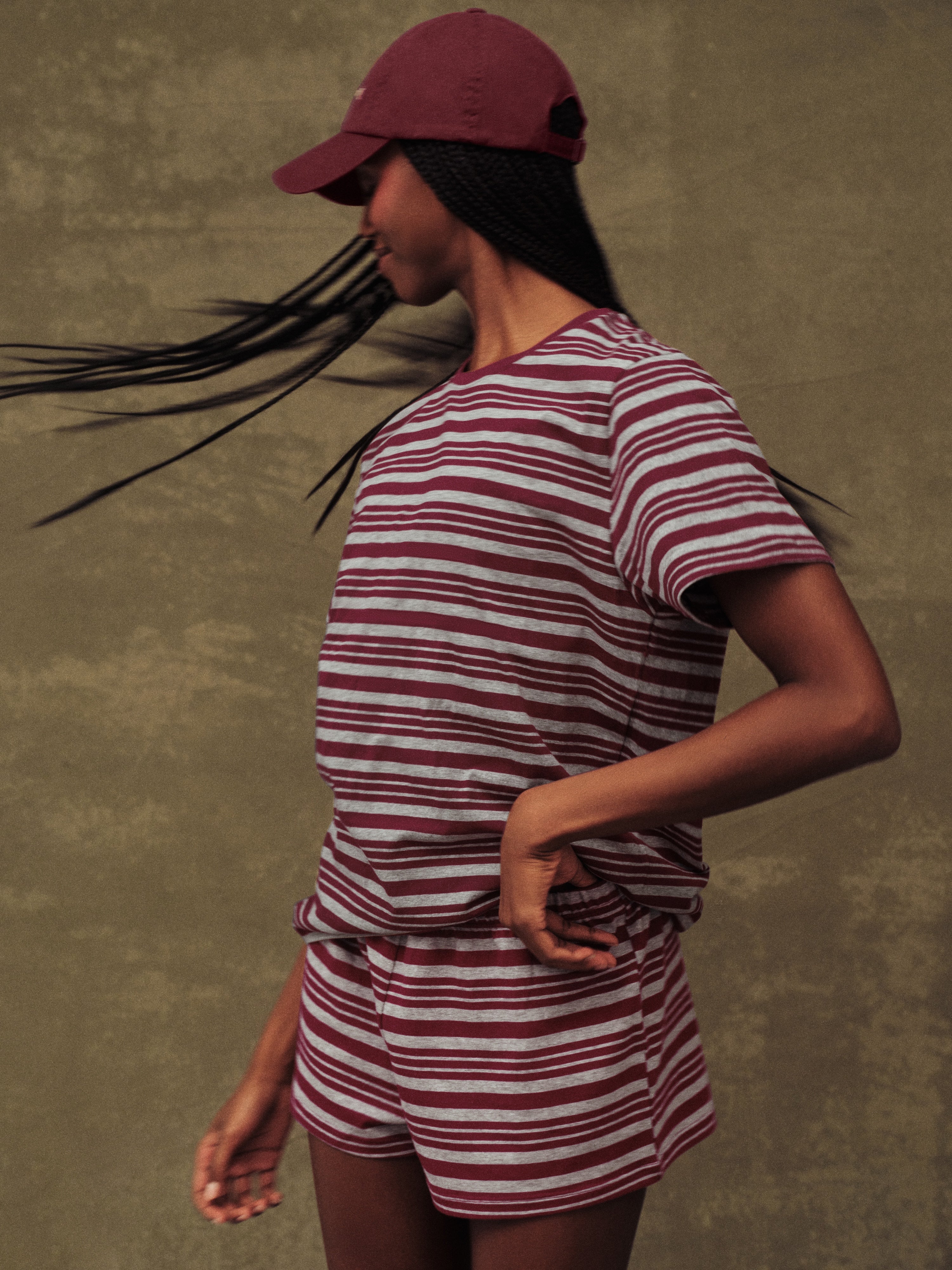 CLASSIC COTTON DAILY STRIPE BOYFRIEND TEE - SEPIA