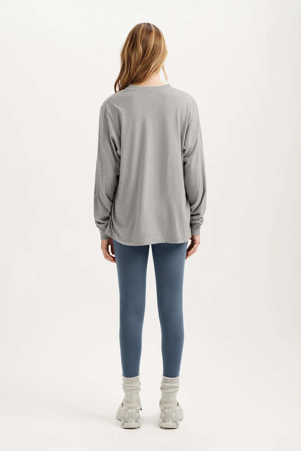CLASSIC COTTON DAILY VARSITY LONG SLEEVE - FOG HEATHER GREY - Image 4