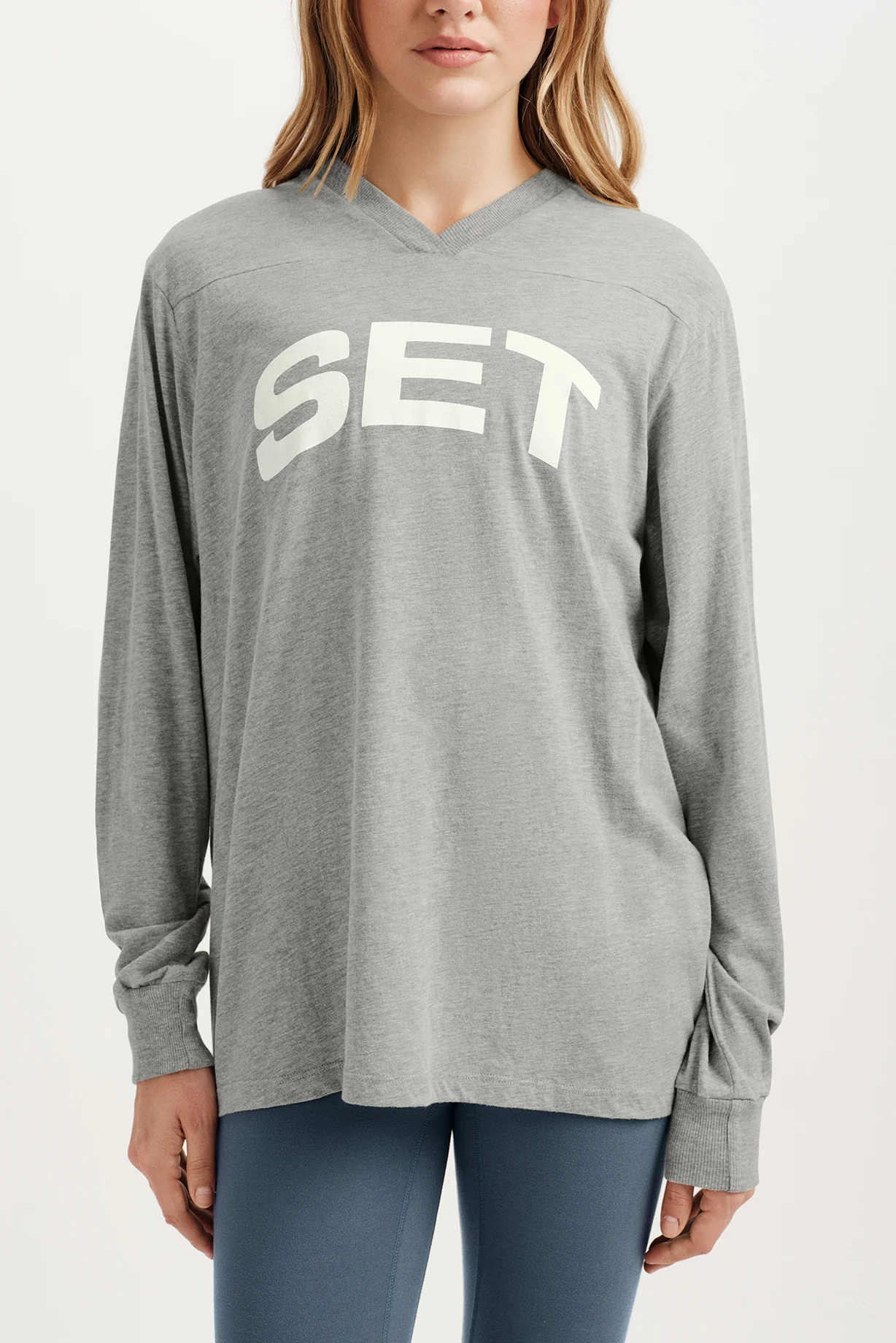 CLASSIC COTTON DAILY VARSITY LONG SLEEVE - FOG HEATHER GREY - Image 5