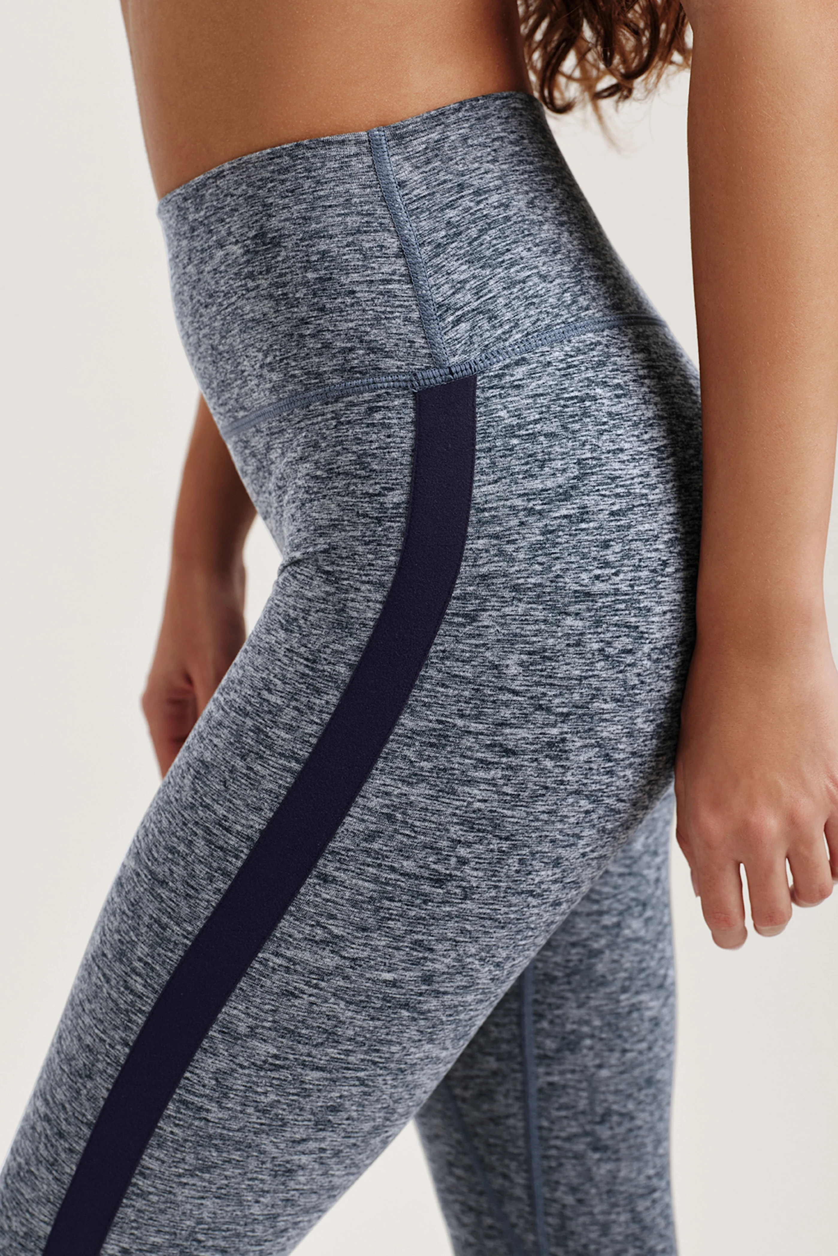 FORMCLOUD® CLOUD LINE LEGGINGS - TETHER - Image 5