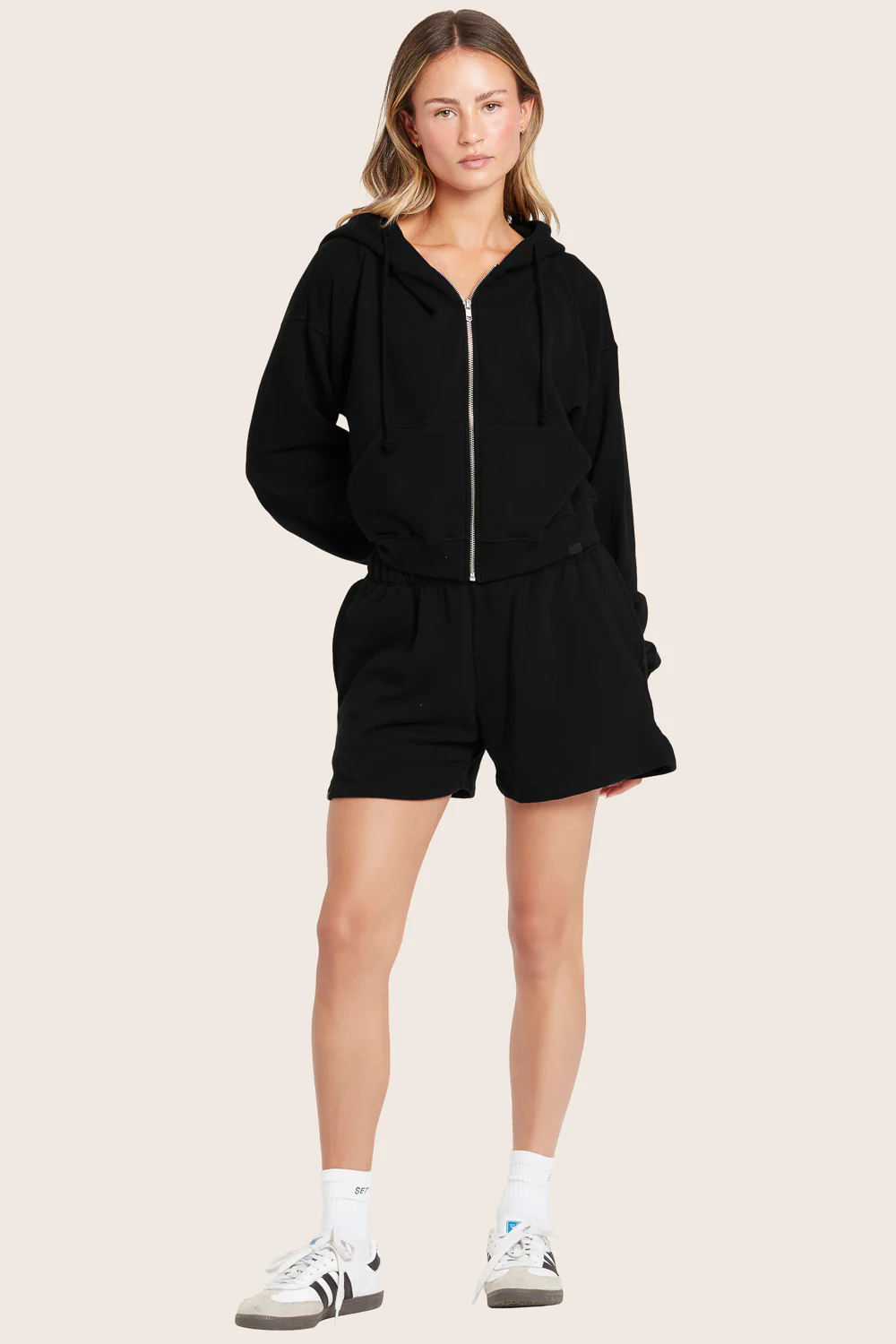 LIGHTWEIGHT SWEATS CLASSIC VINTAGE SWEAT SHORTS - ONYX - Image 4