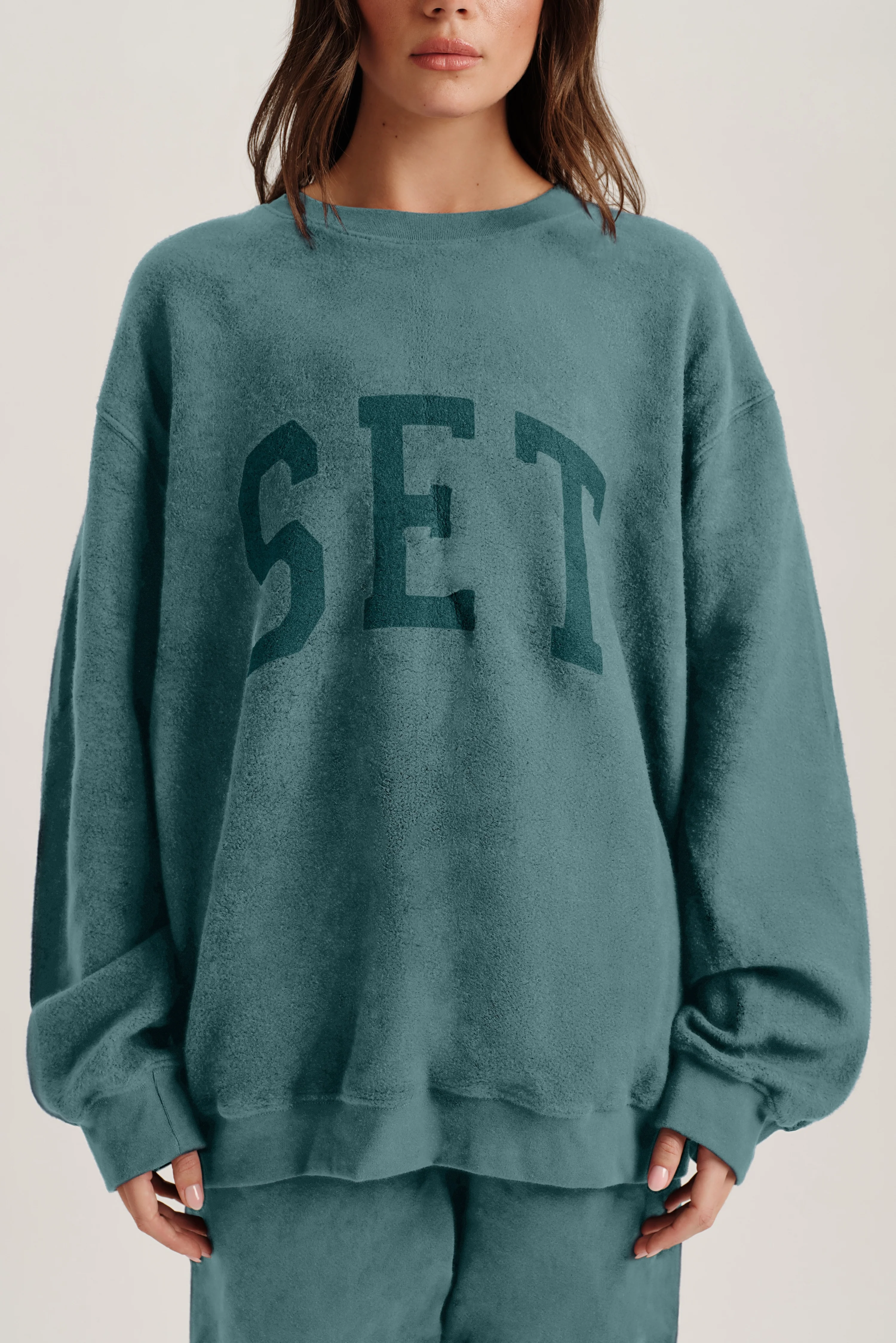 MIDWEIGHT SWEATS REVERSE SET CREWNECK - SYNC - Image 4