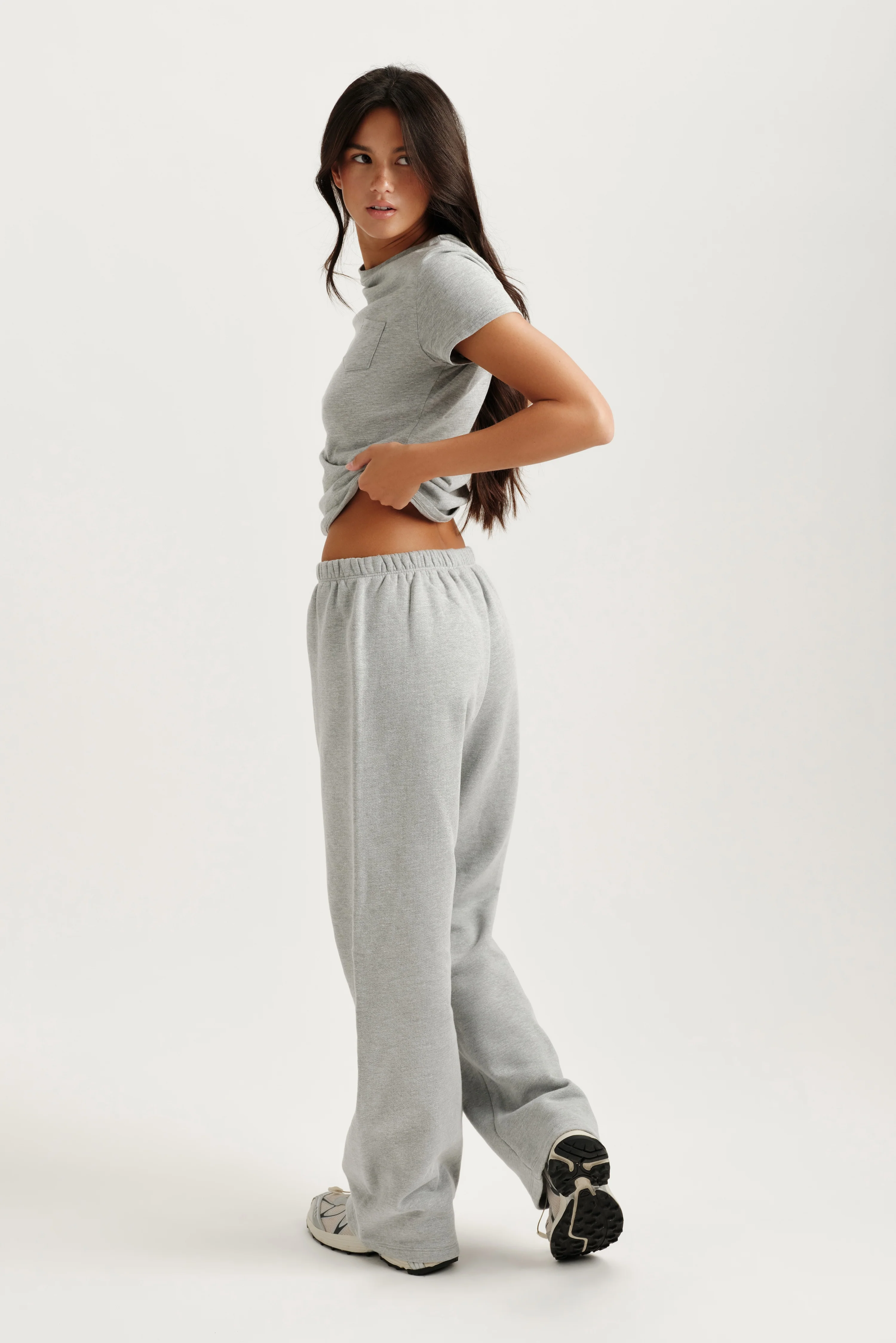 MIDWEIGHT SWEATS STAPLE STRAIGHT LEG SWEATPANTS - FOG HEATHER GREY - Image 3