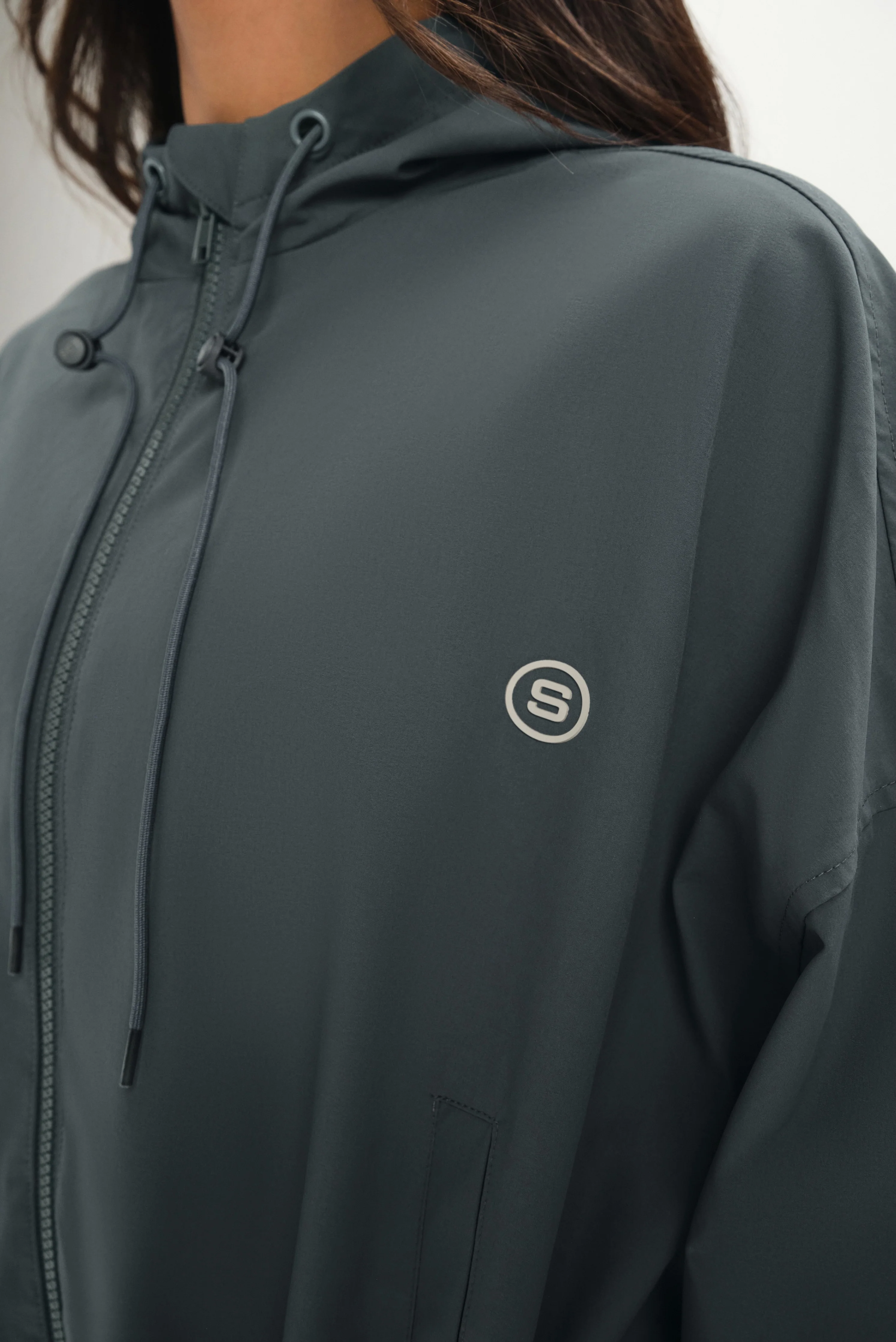 NYLON TRACK CINCHED WINDBREAKER - MAST - Image 6