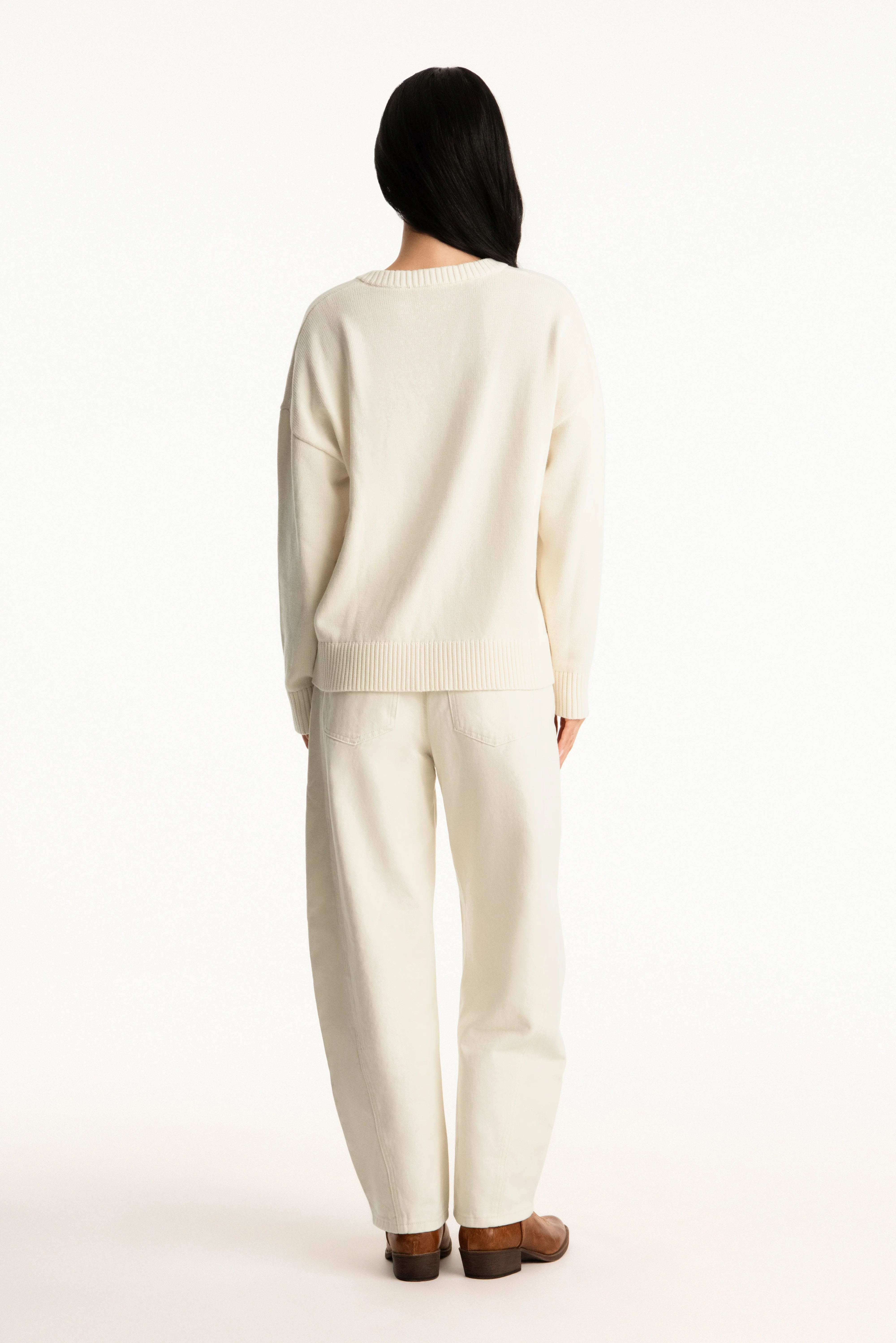 SET X PARKE COTTON V-NECK SWEATER - CREAM - Image 5