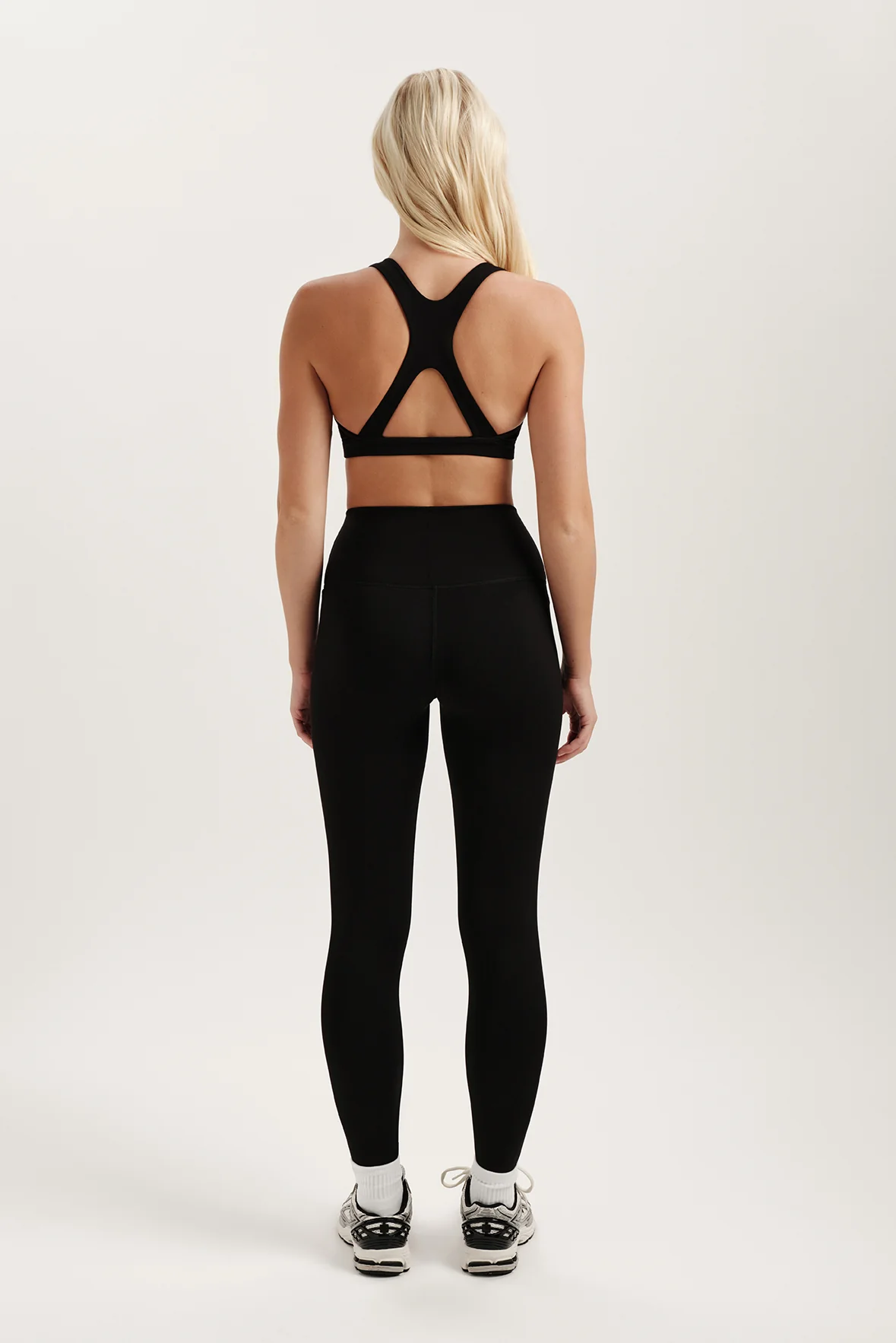 SPORTBODY® SPORTY VAULT BRA - ONYX - Image 4